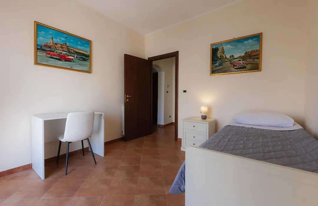 Fab Apartment-1