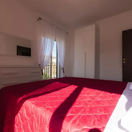 Fab Apartment-3